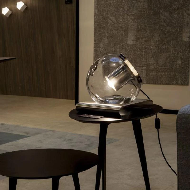 Table lamp
