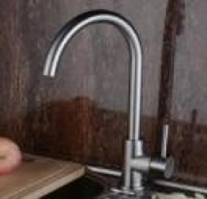 Kitchen faucet