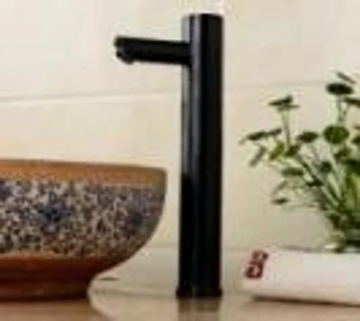 Basin faucet