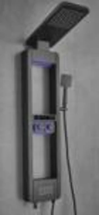 Bath or shower fitting