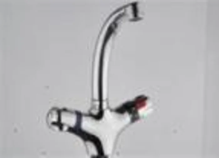 Basin faucet